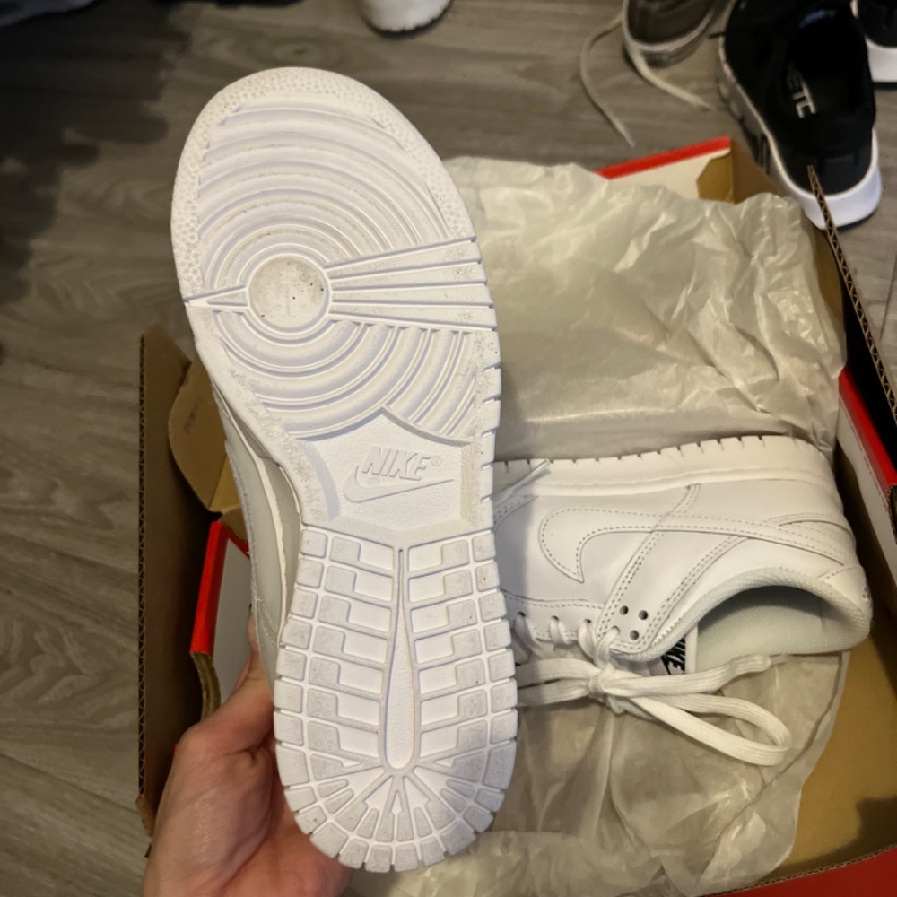 Nike dunks - Picture 2 of 3